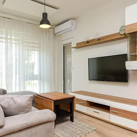 Dianos Apartamentai * بالانغا