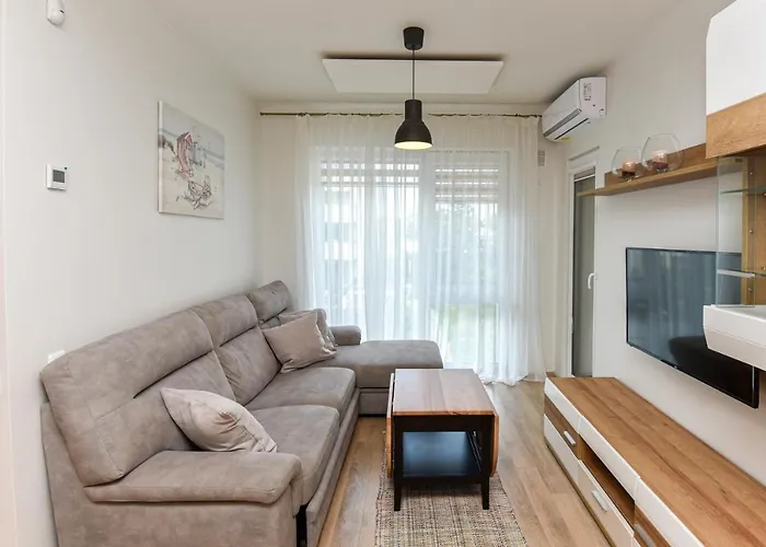 Dianos Apartamentai פלאנגה